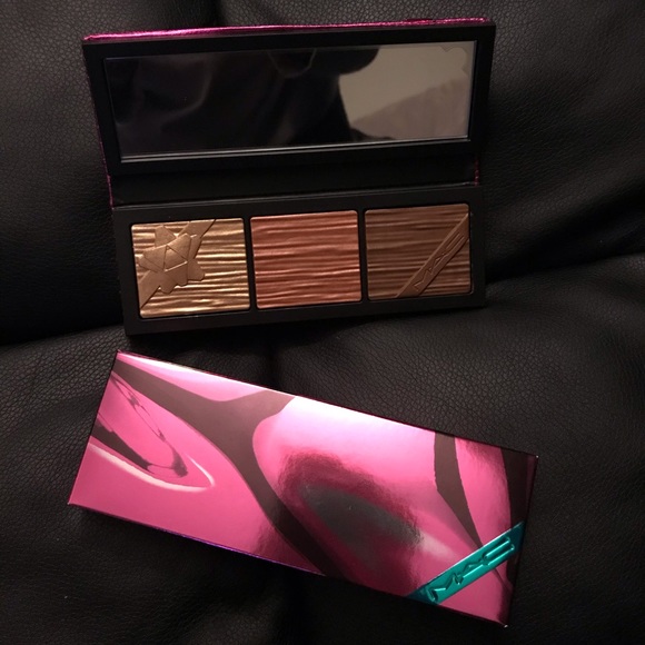 MAC Rare Pretty Shiny Things Highlighter - Picture 1 of 3